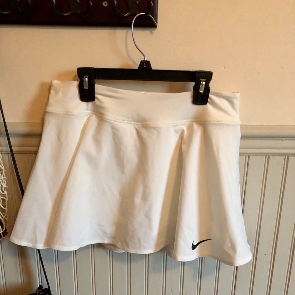 Nike white athletic skirt
